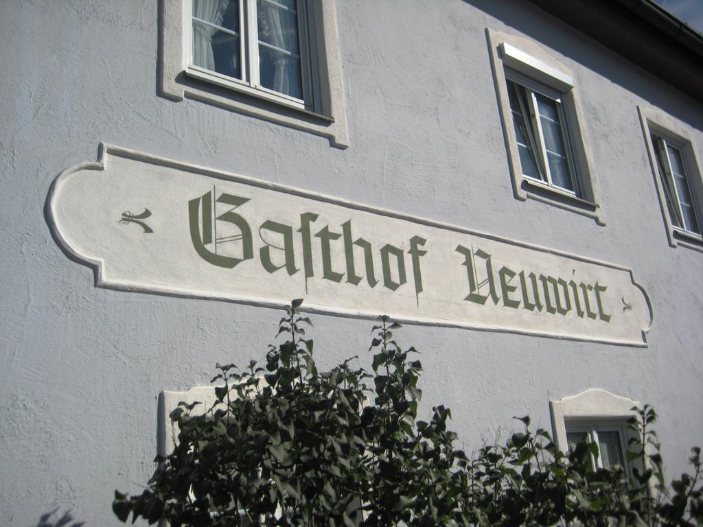 Hotel Neuwirt ฮอลเบิร์กมูส ภายนอก รูปภาพ