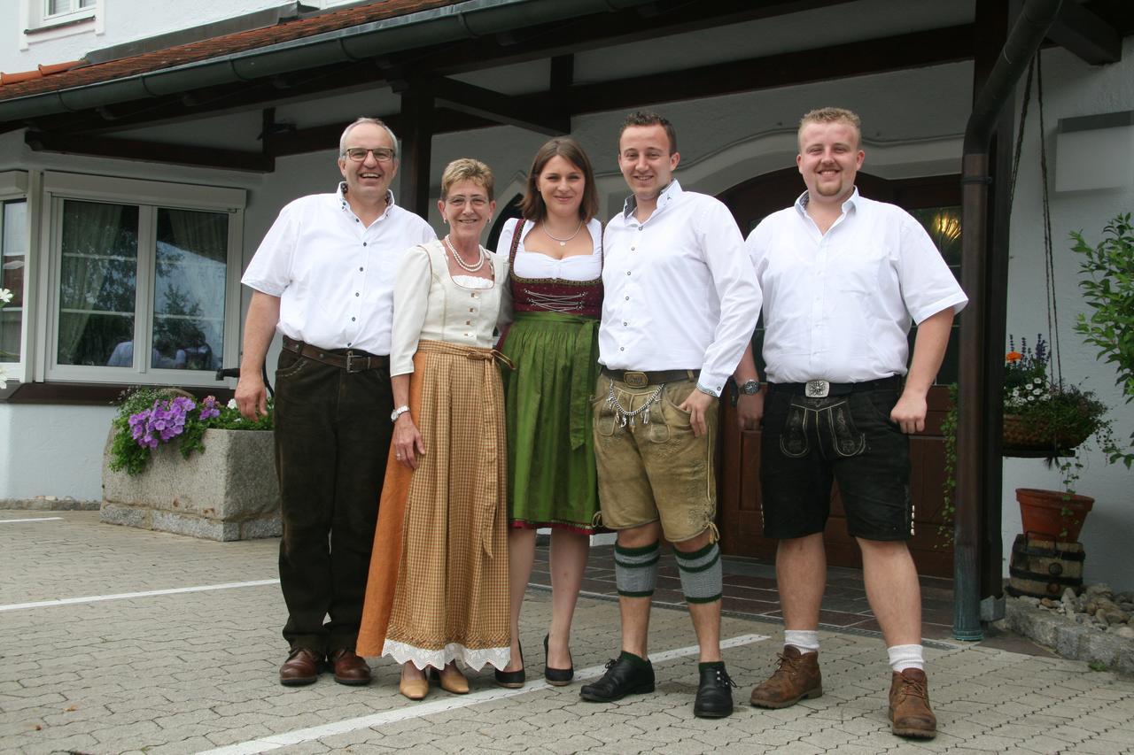 Hotel Neuwirt ฮอลเบิร์กมูส ภายนอก รูปภาพ